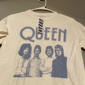 Queen Band Tee